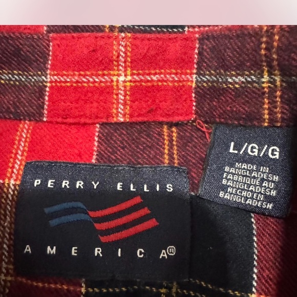 Perry Ellis Red and Black Checkered Men's Shirt - Picture 2 of 7